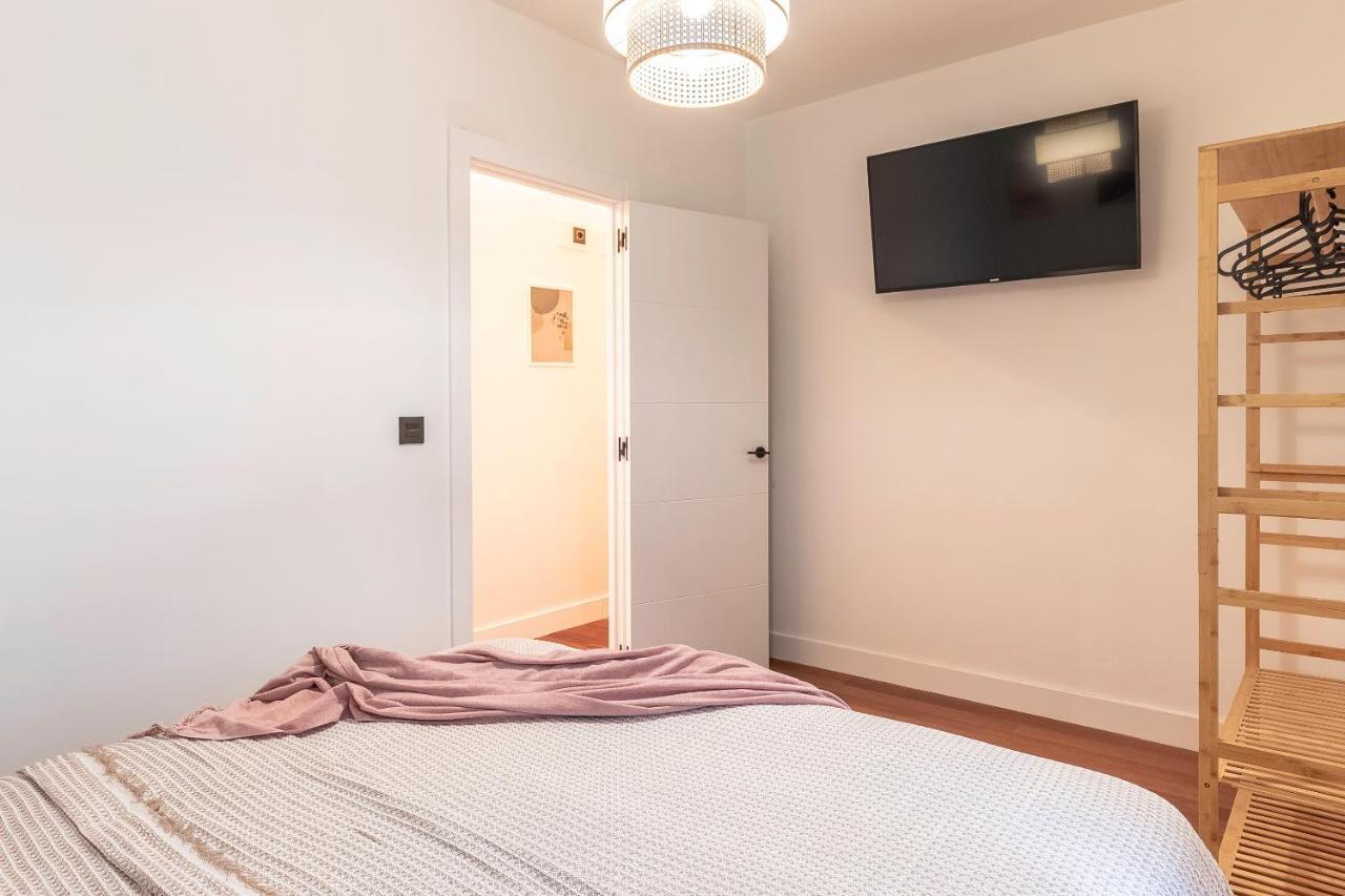 New! Lovely 4-bedroom Loft In Apartment Bilbao